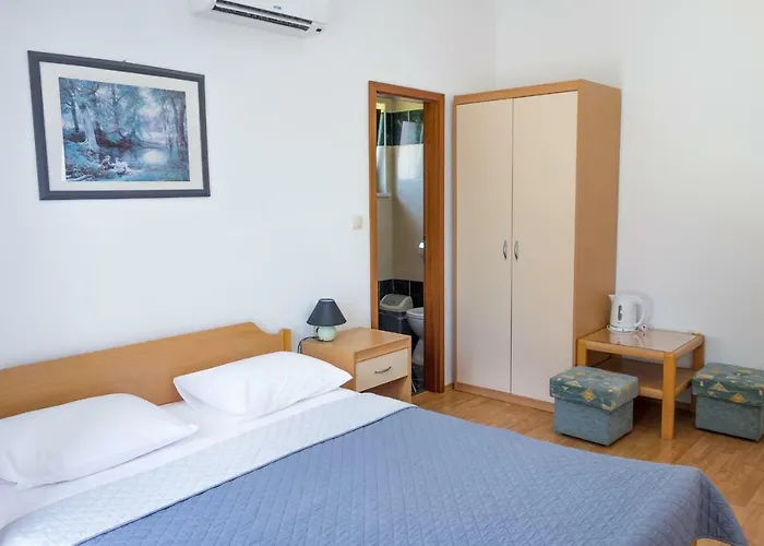 Gostinjska kuća Stolfa Krk Town