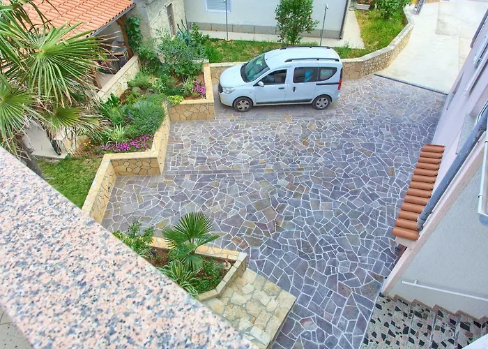 Stolfa Gostinjska kuća Krk Town